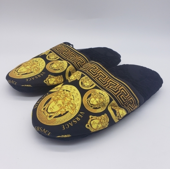 466- Versace Women's Slippers Size Small NWT - Picture 2 of 7